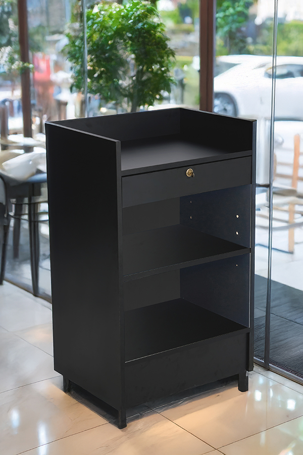 AI商業攝影｜拍去背照就能自動生成情境圖