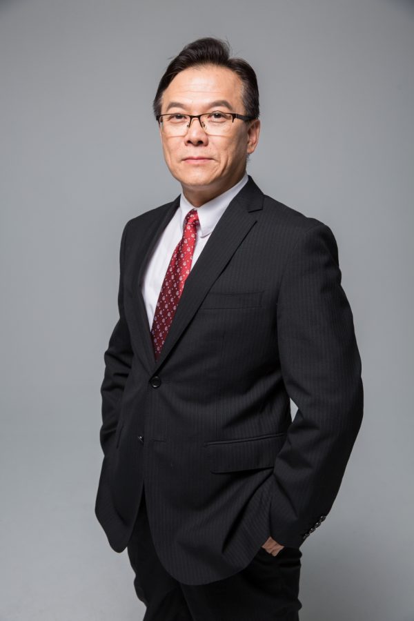 律師形像照  醫師型像照 形像照 型像照 台中專業形象照 專業形象照 台中形像照 人像攝影 台中攝影棚出租 人像拍攝  白背景人像 商品代言人像照 醫美形像照 醫美攝影