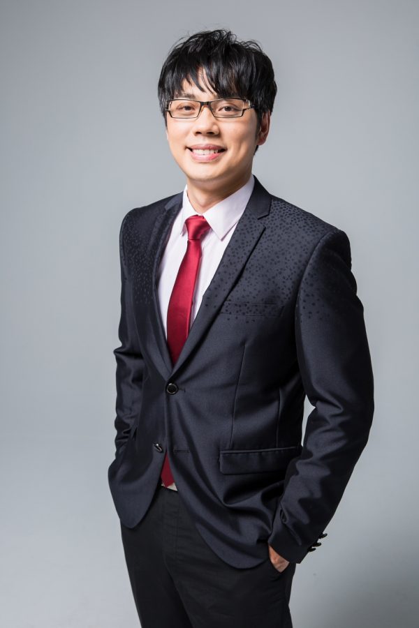 律師形像照  醫師型像照 形像照 型像照 台中專業形象照 專業形象照 台中形像照 人像攝影 台中攝影棚出租 人像拍攝  白背景人像 商品代言人像照 醫美形像照 醫美攝影