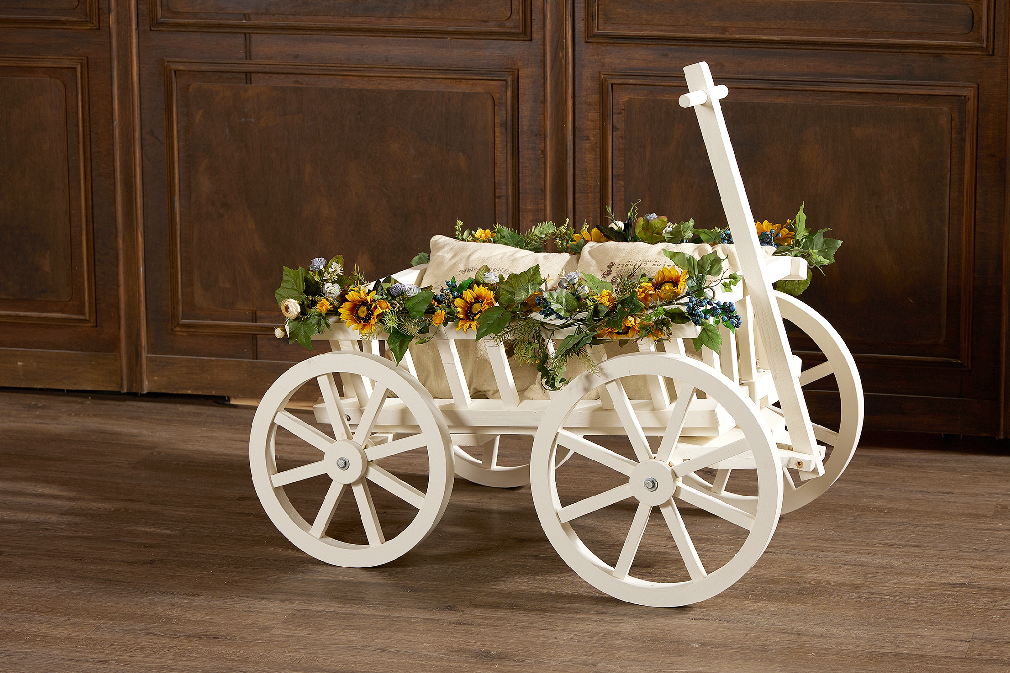 台中花藝佈置花車佈置婚禮佈置使用花車拍攝